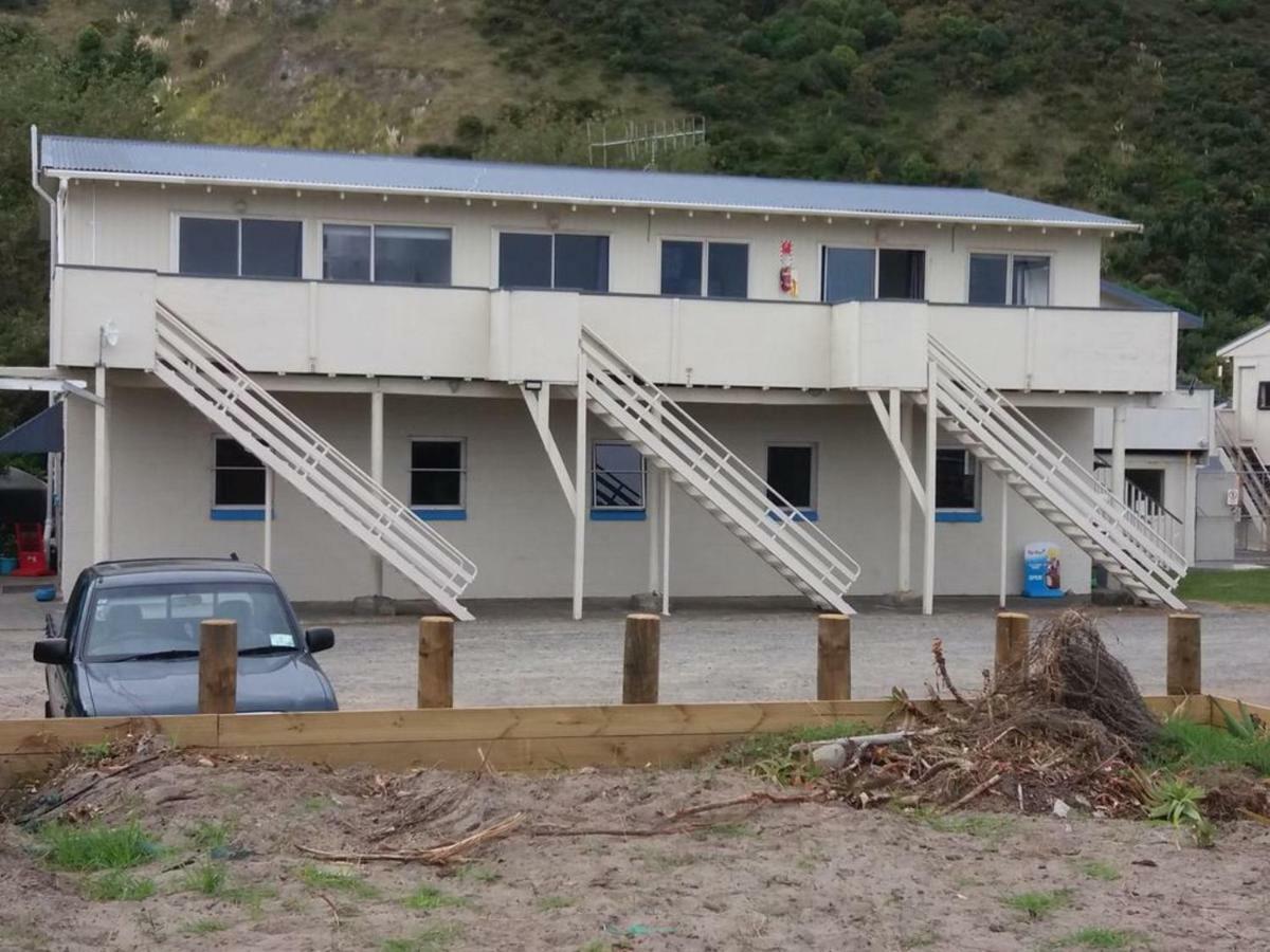 Mahia Motel And Holiday Park Esterno foto