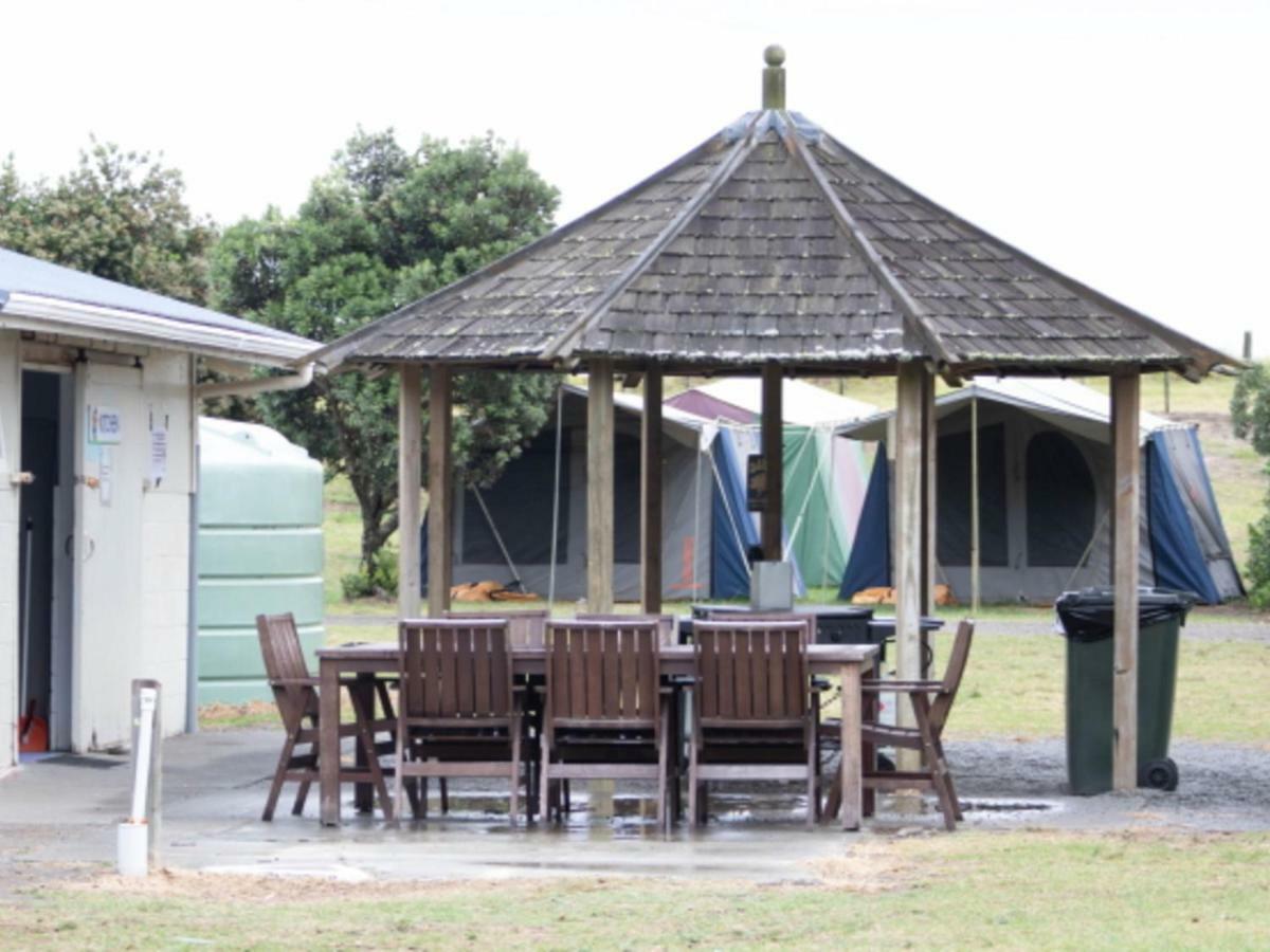 Mahia Motel And Holiday Park Esterno foto